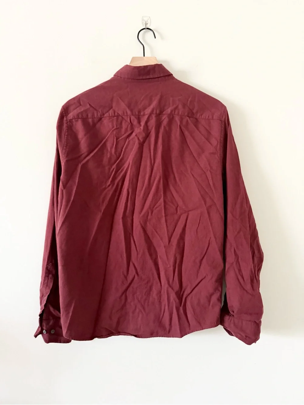Banana Republic Men's Luxe Flannel Long Sleeve Button-Down Shirt in Burgundy - M